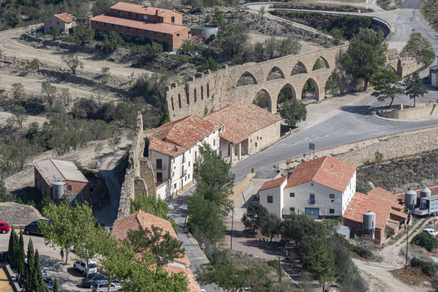 Castelló de la Plana - Morella 104 - Arcs de Santa Llúcia.jpg